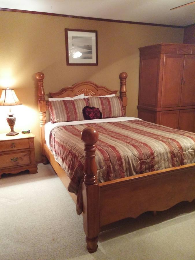 טוק A Hyde Away Inn B&B מראה חיצוני תמונה