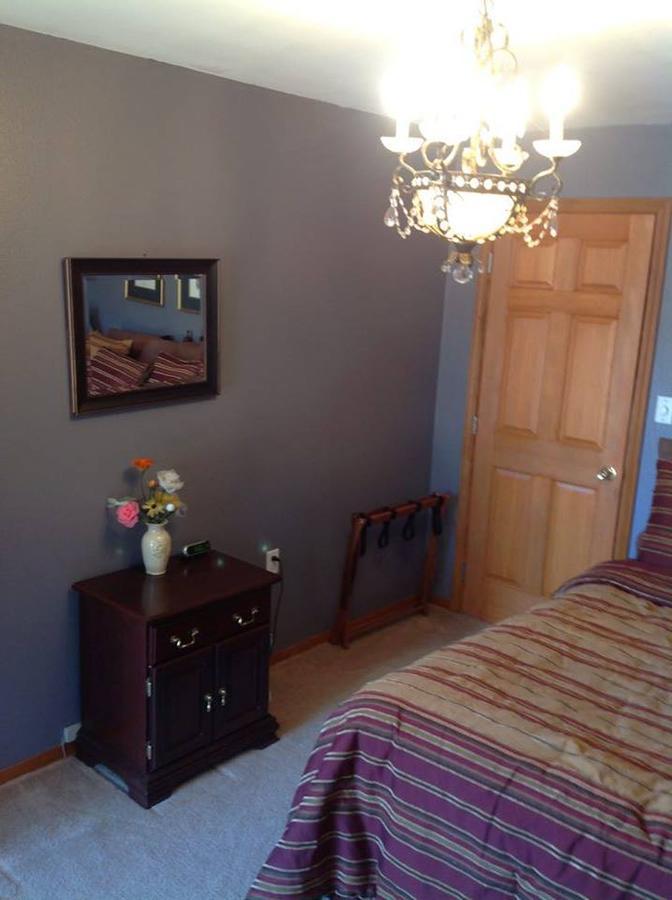 טוק A Hyde Away Inn B&B מראה חיצוני תמונה