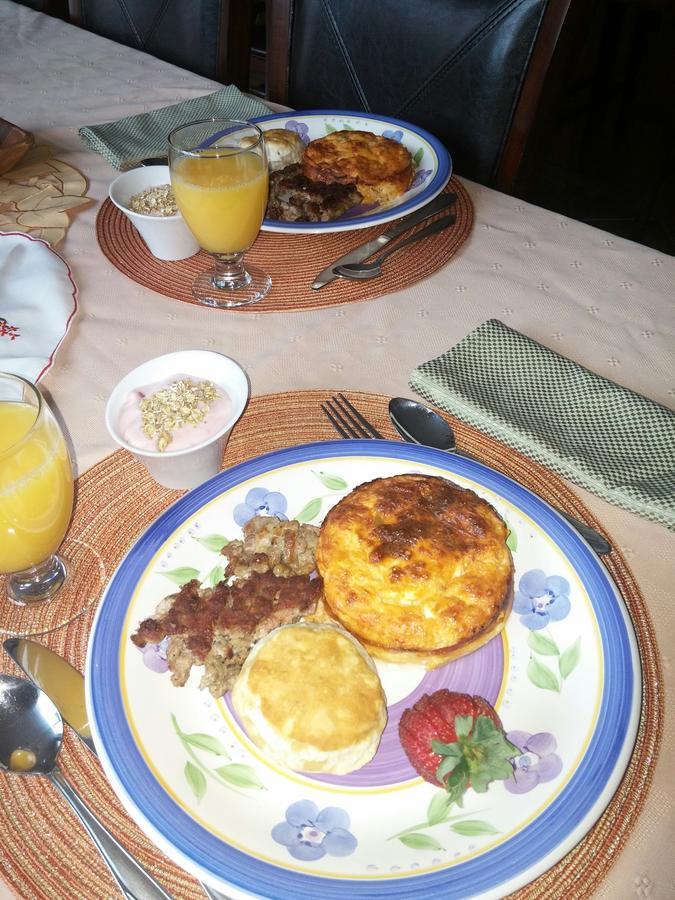 טוק A Hyde Away Inn B&B מראה חיצוני תמונה